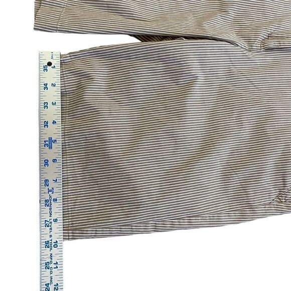 Women's Izod Stretch Tan Striped Cargo Golf Shorts Size 8 - Picture 9 of 11